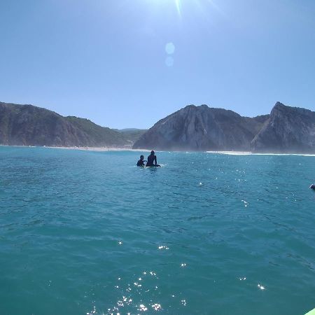 Moby Dick Lodge มัลเวรา ดาแซร์ฮา ภายนอก รูปภาพ