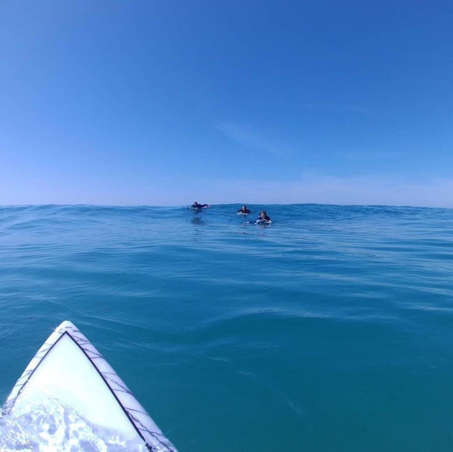 Moby Dick Lodge มัลเวรา ดาแซร์ฮา ภายนอก รูปภาพ