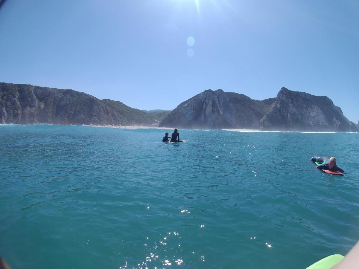 Moby Dick Lodge มัลเวรา ดาแซร์ฮา ภายนอก รูปภาพ