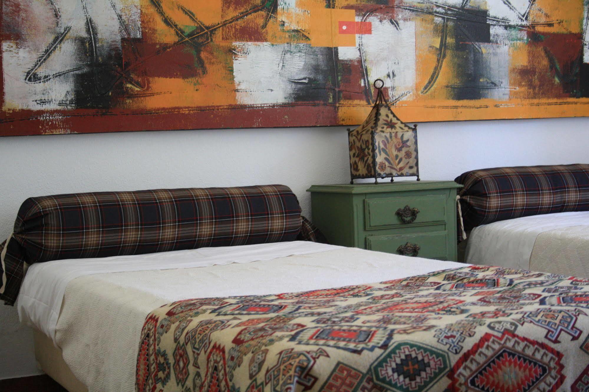 Moby Dick Lodge มัลเวรา ดาแซร์ฮา ภายนอก รูปภาพ